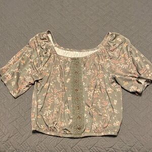 Mudd Pale Green Cropped Shirt - size S